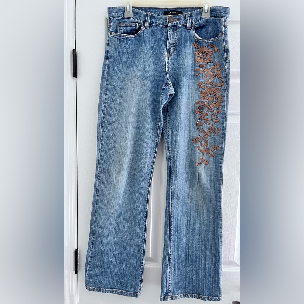 Daisy Fuentes Light Blue Bootcut Jeans with Brown Embroidery